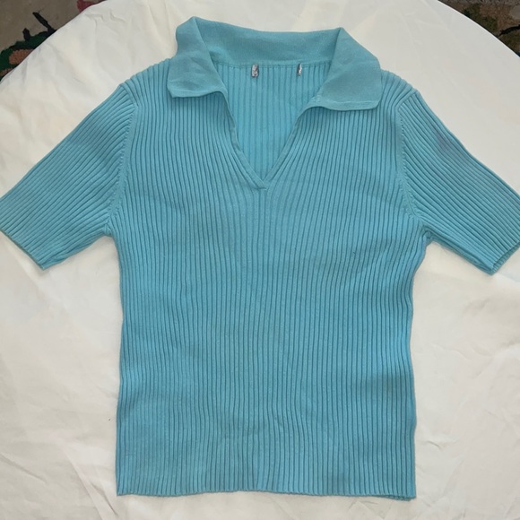 Vintage ribbed Y2K collared baby blue shirt - Picture 1 of 5